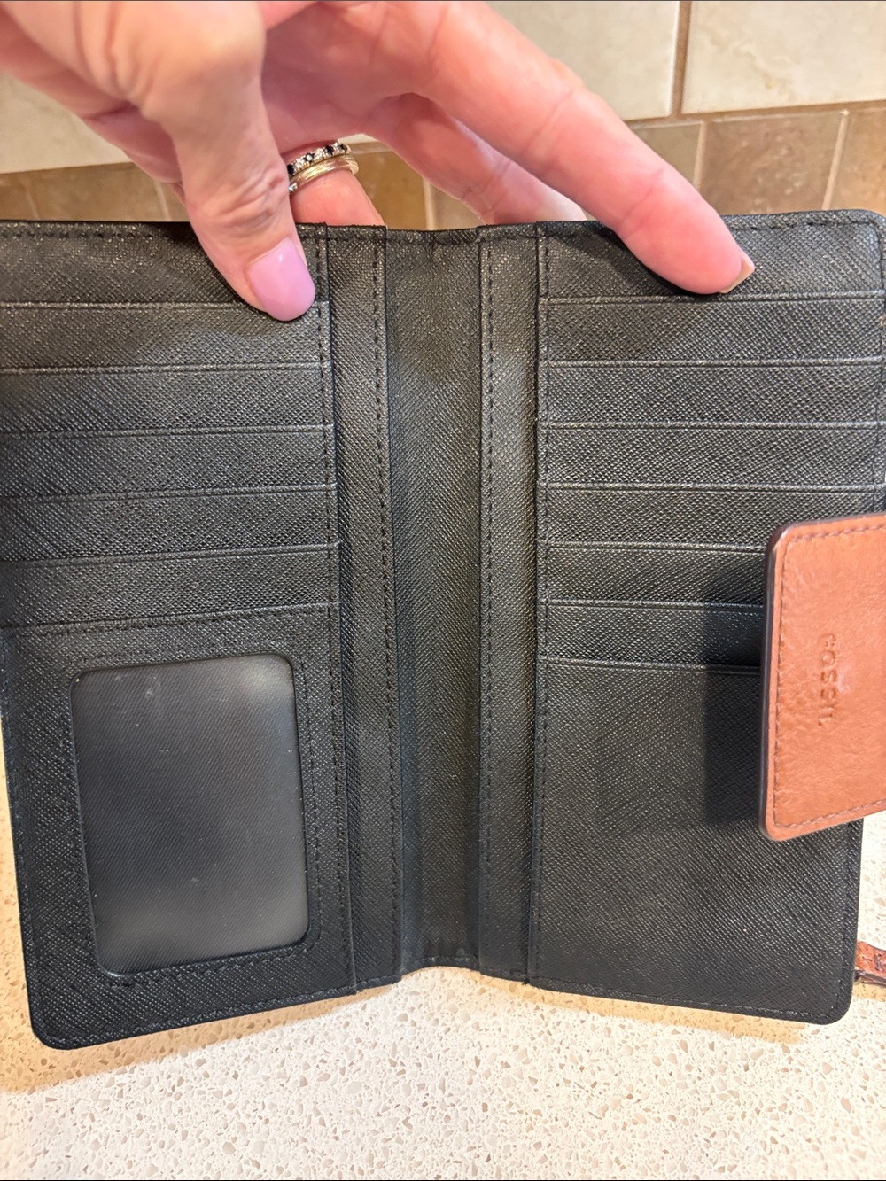 Fossil Vintage Black & White Saffiano Leather Wallet EUC - Picture 5 of 6